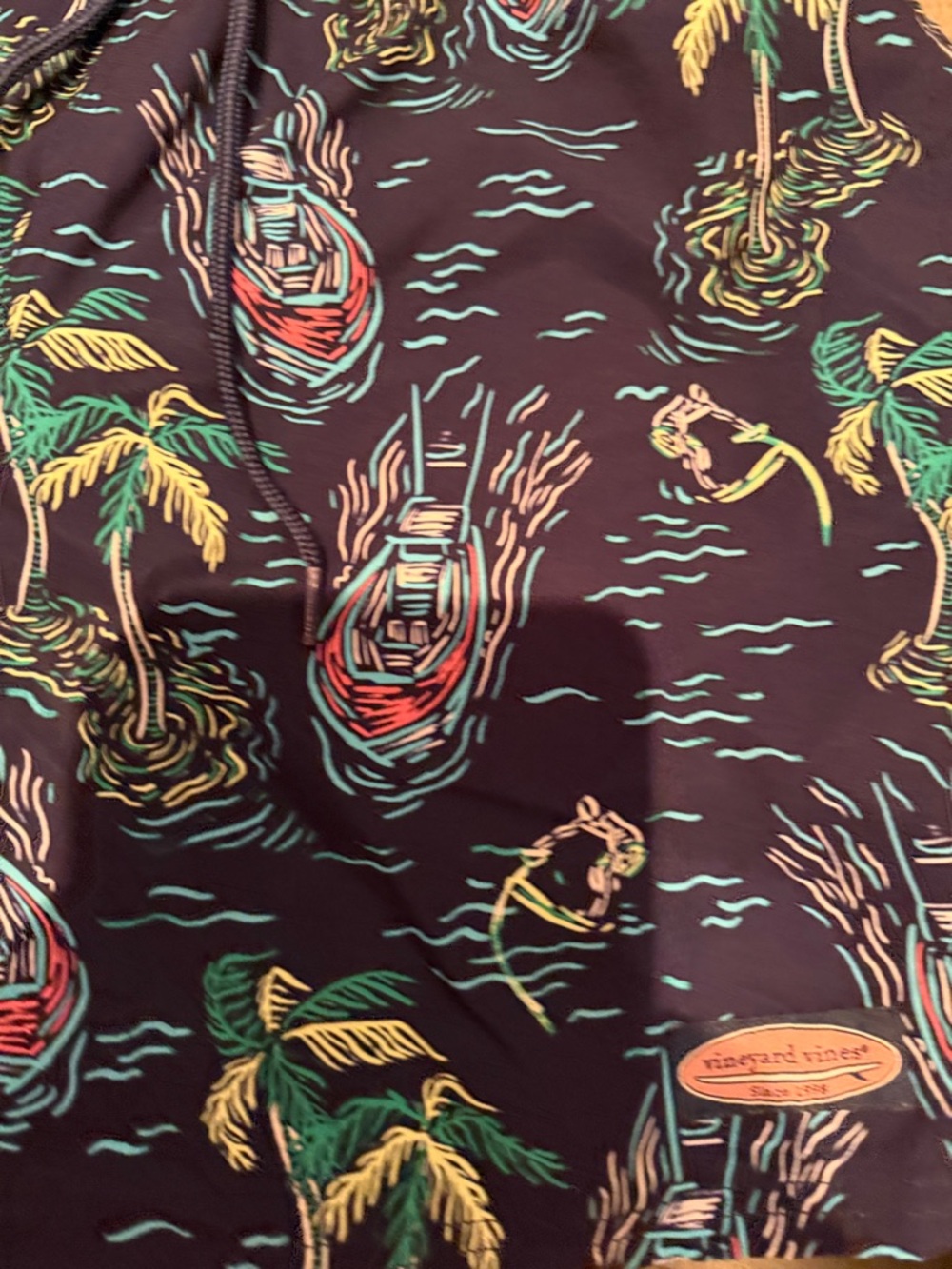 VIneyard Vines Mens Swimsuit EEUC size Medium